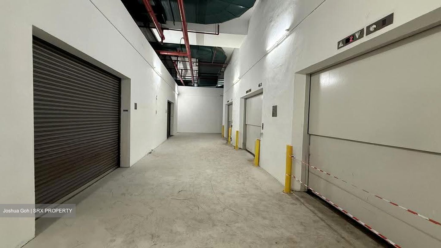 Pandan Crescent (D5), Warehouse #627566481